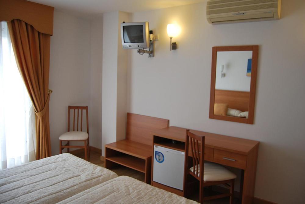 Hotel Plaza Portonovo Exteriör bild